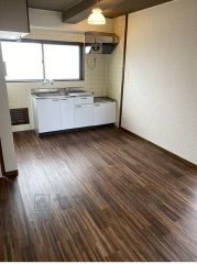 画像と現況が異なる場合、現況が優先されます。