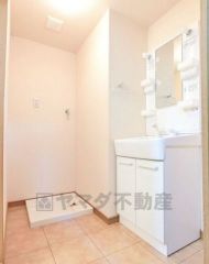 画像と現況が異なる場合、現況が優先されます。