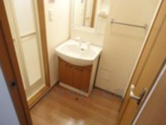 縦型洗面化粧台