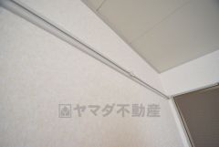 ハンガーレール